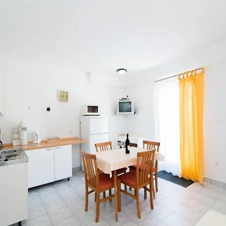 Veve - One Bedroom With Terrace Sea View Nensi St